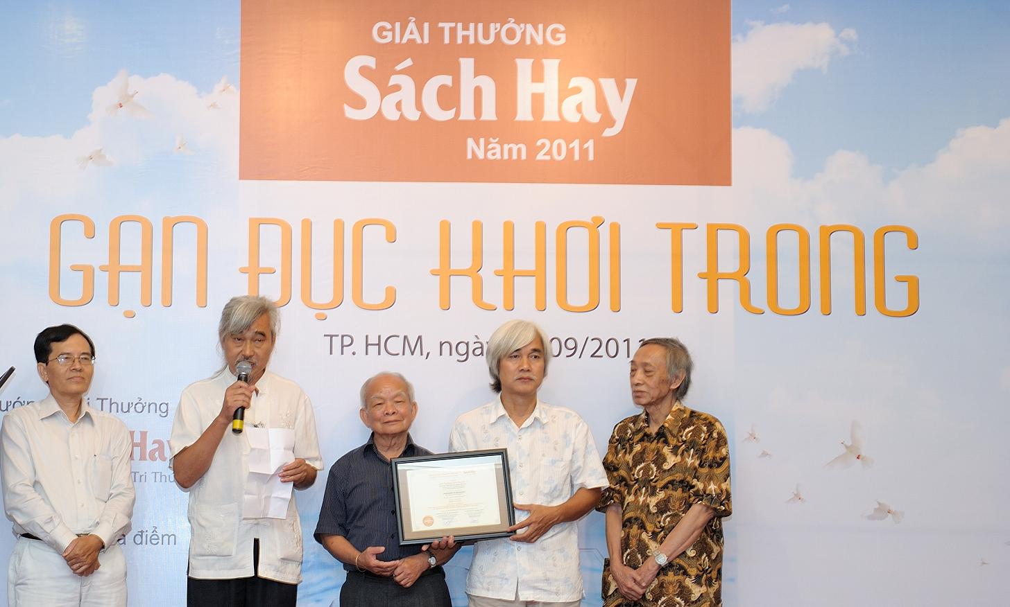 Giải thưởng Sách Hay 2011: Thông điệp có tính khuynh hướng